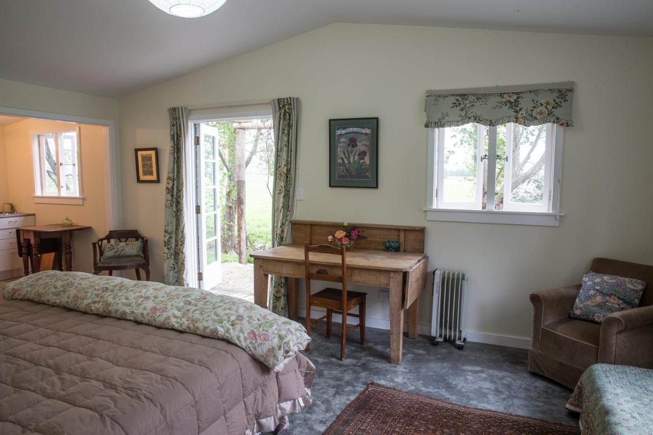 The Leafy Flat Appartamento Havelock North Esterno foto