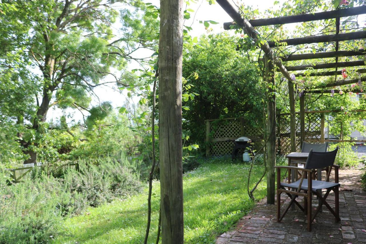 The Leafy Flat Appartamento Havelock North Esterno foto